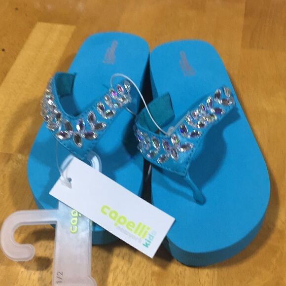 Capelli rhinestone strapped flip flops blue size 1-2 NWT - Picture 2 of 6